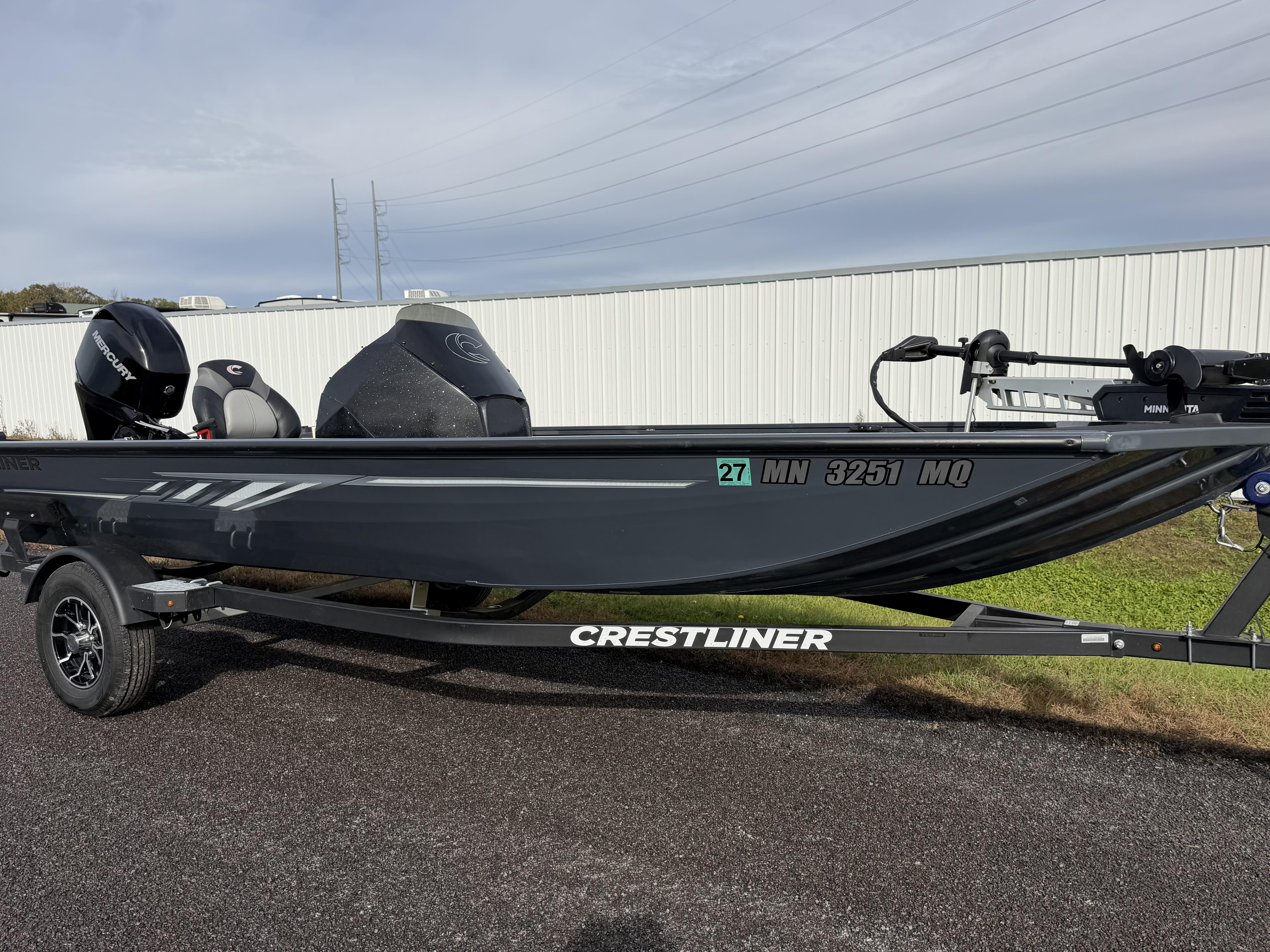 2024 CRESTLINER XT 179 BASS - Image 1