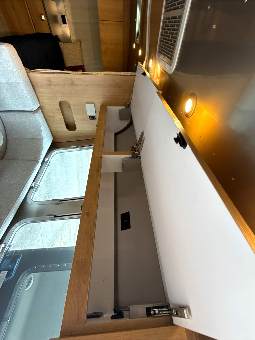 2026 AIRSTREAM TRADE WIND 23FBT - Image 20