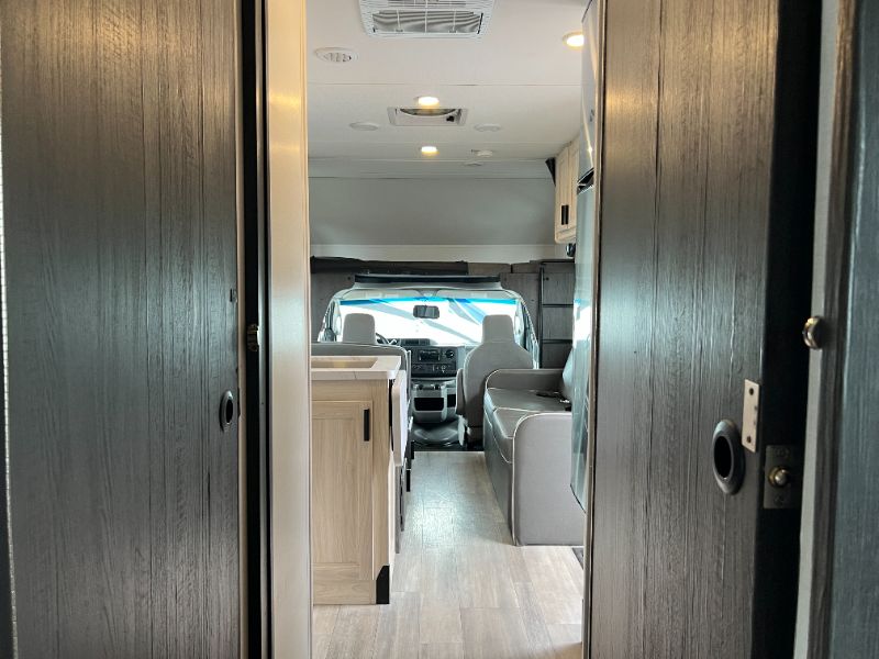 2024 Forest River Sunseeker LE 2950LE - Image 16