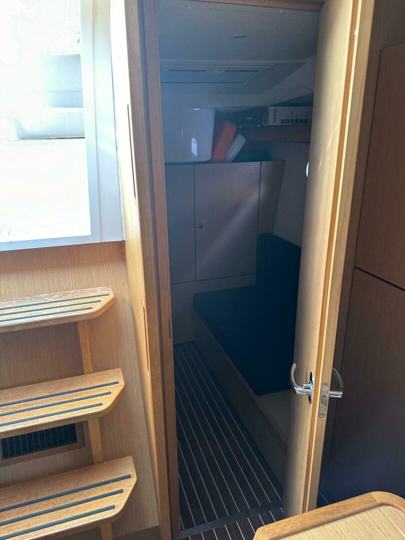 2013 Bavaria Sport 35 - Image 17