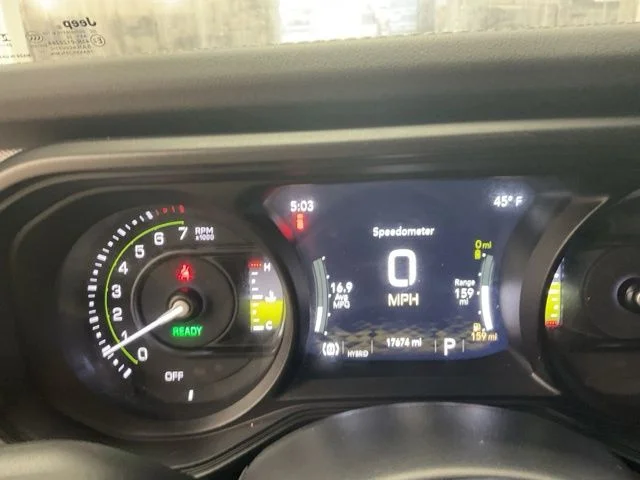 2025 Jeep Wrangler 4xe Sahara 4x4 - Image 13