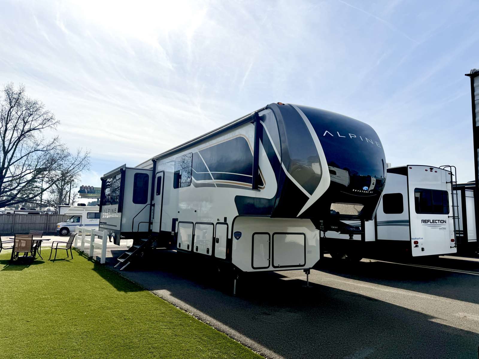 2025 Keystone Alpine 3910rk