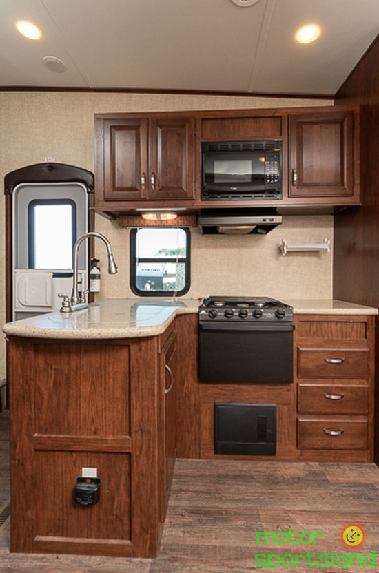 2014 Keystone Laredo 3325TG - Image 14