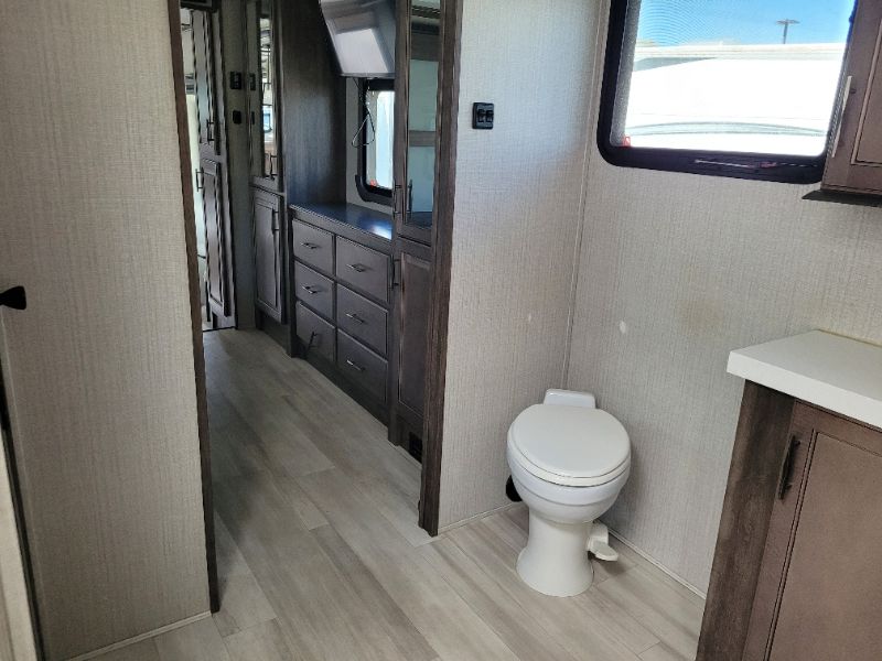 2021 Grand Design Solitude 382WB - Image 14