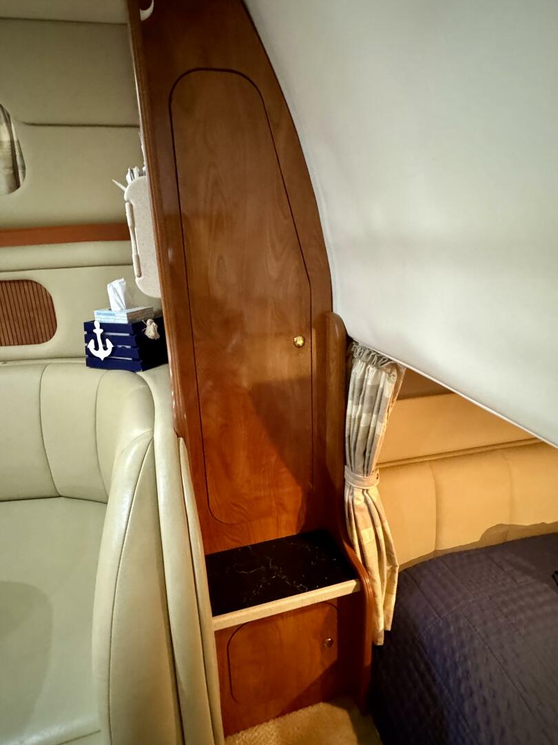 2004 Rinker 342 Fiesta Vee - Image 63