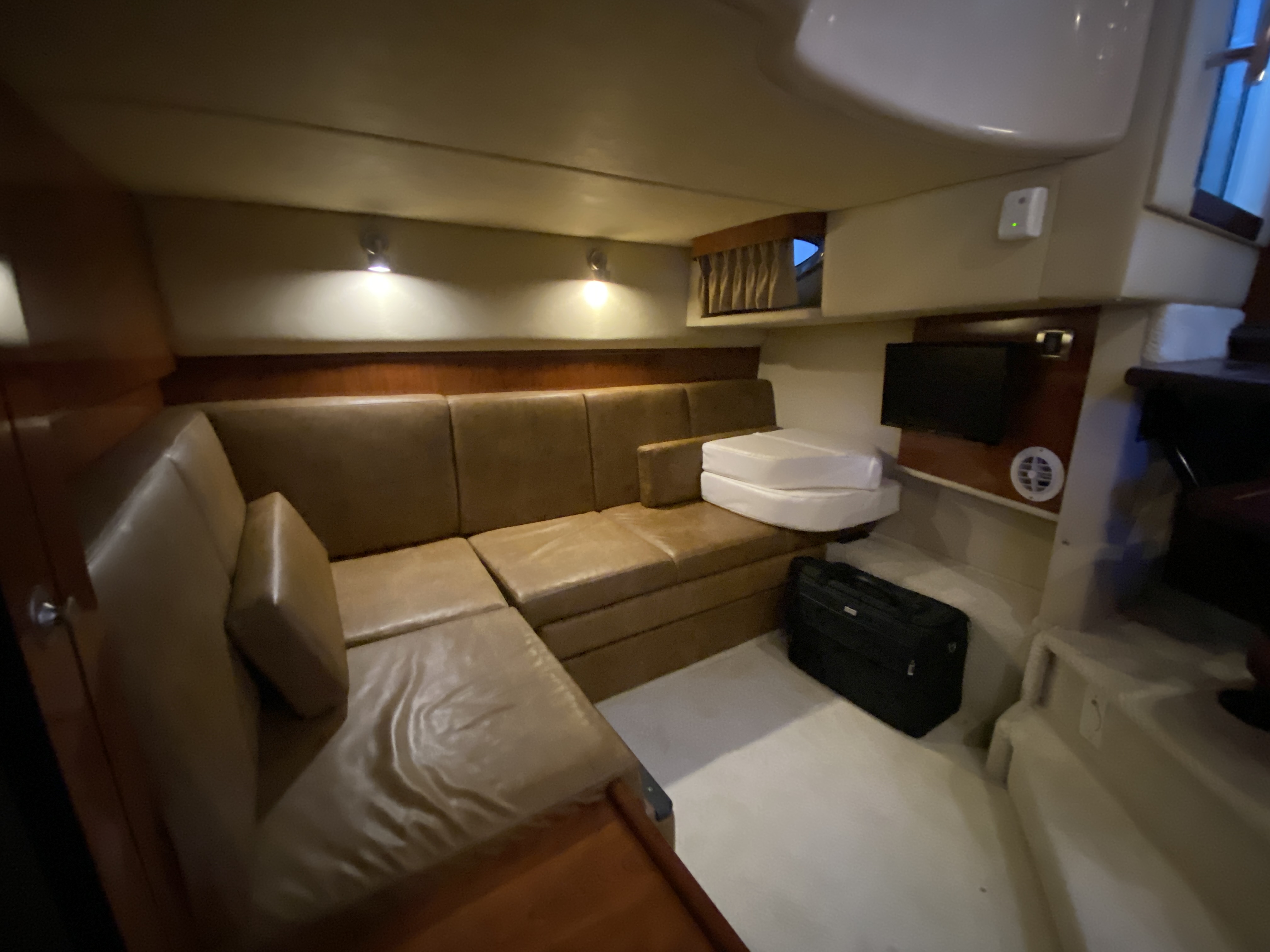2006 Sea Ray 38 Sundancer - Image 41