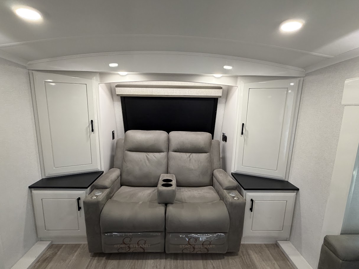 2027 JAYCO PINNACLE 39FLOK - Image 16
