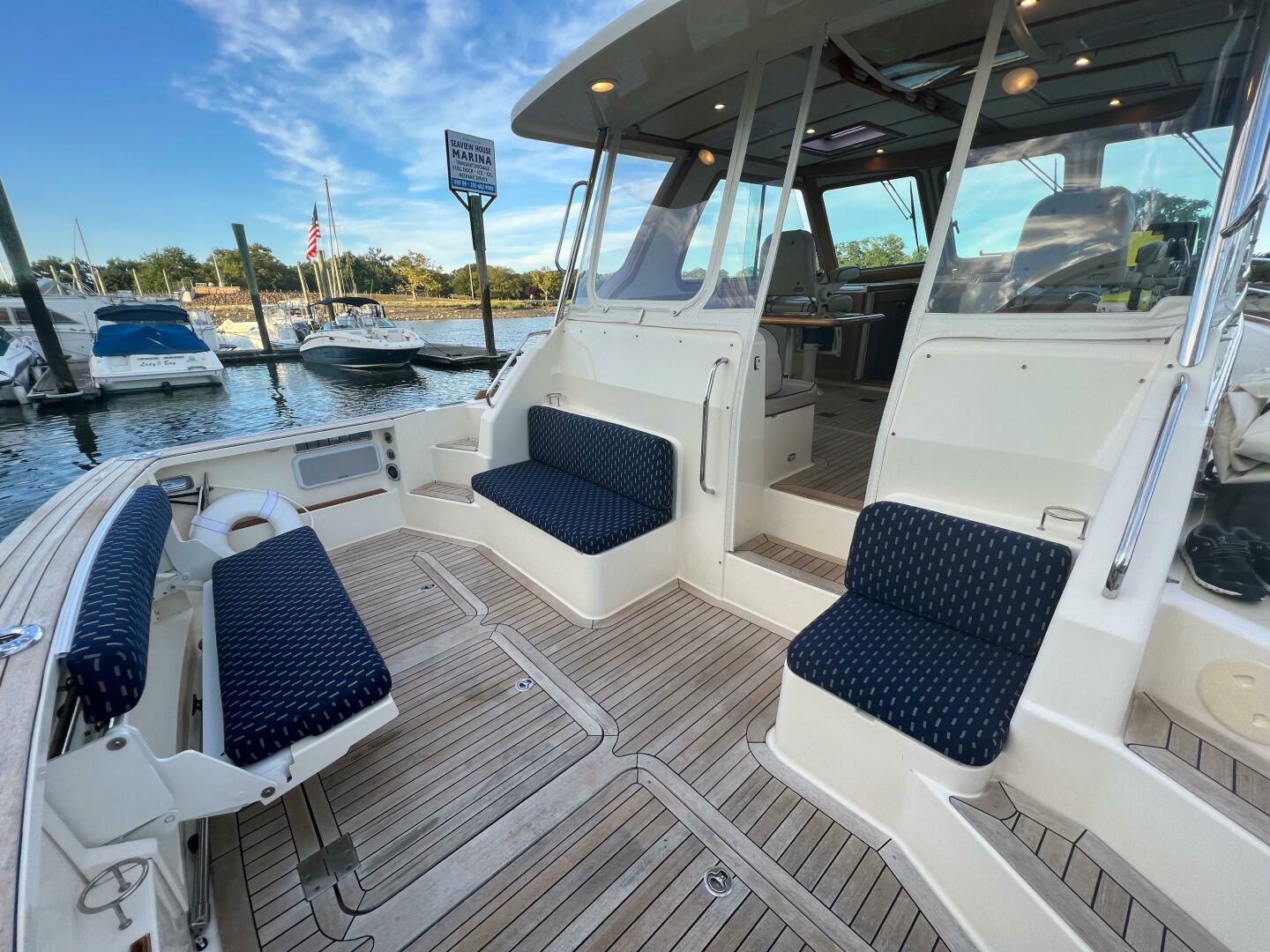 2008 Sabre 42 Hardtop Express - Image 6