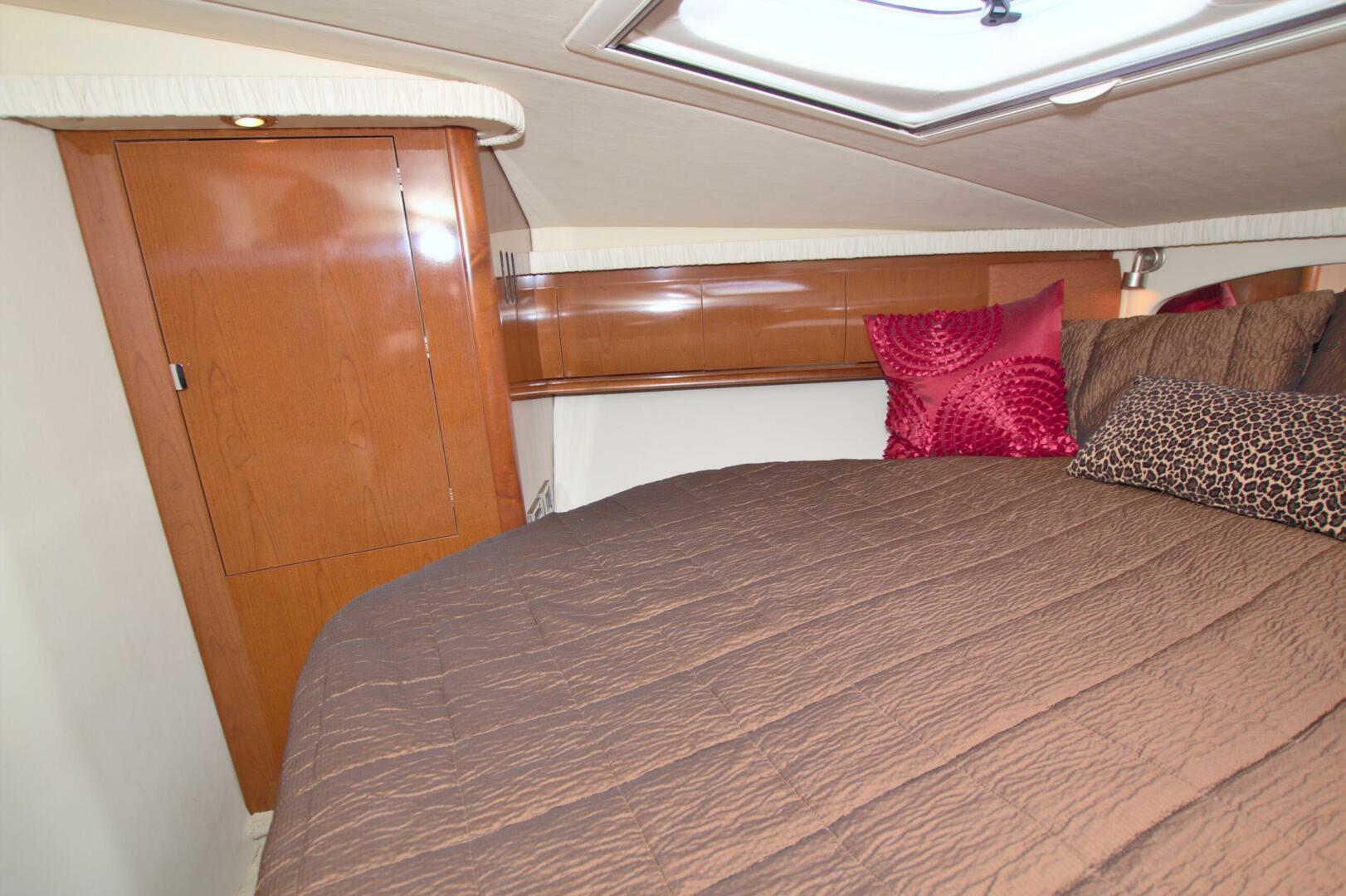 2009 Sea Ray 44 Sundancer - Image 42