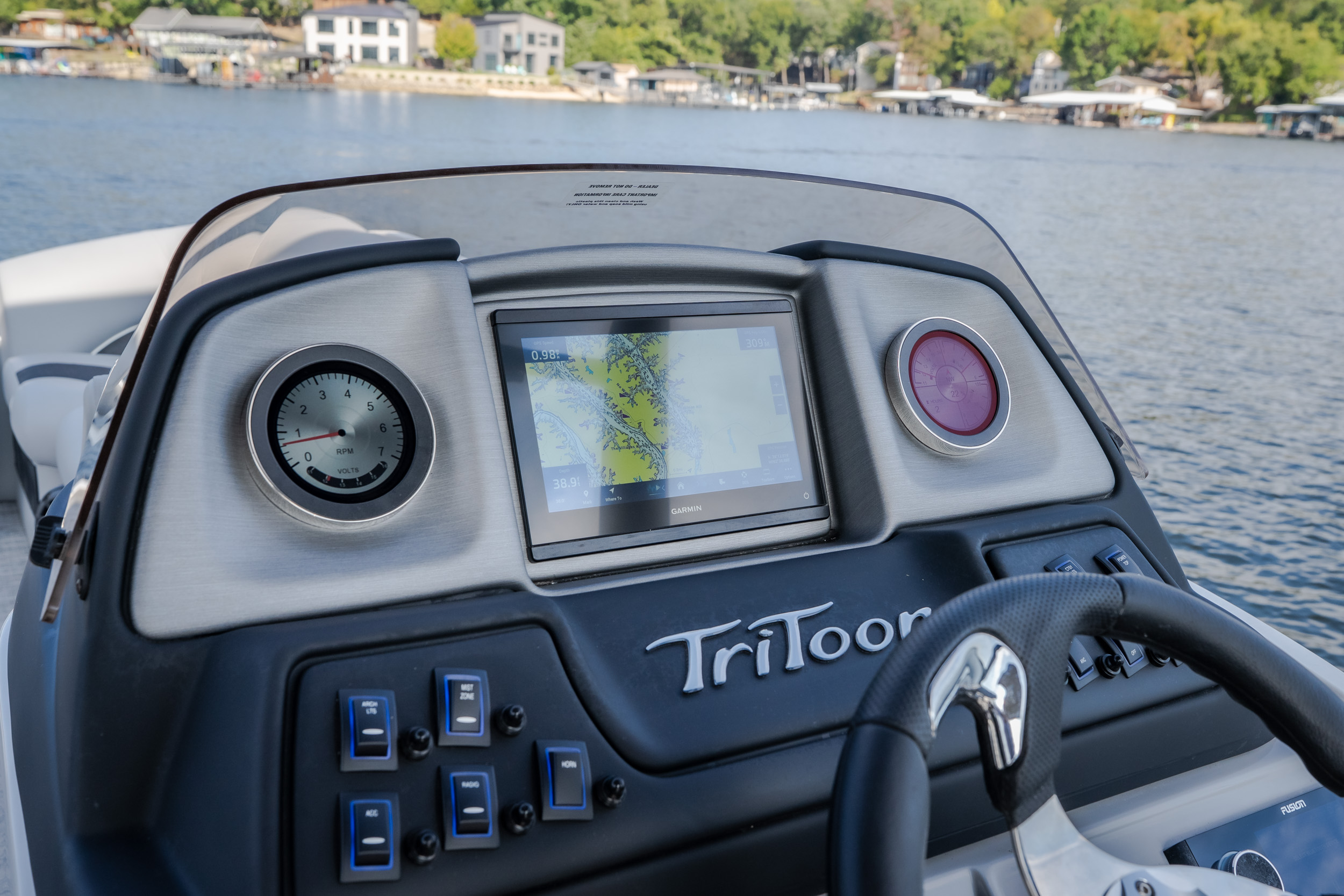 2025 JC Tritoon NepToon 25TT Sport DSL, Bow Chaise Arms - Image 10