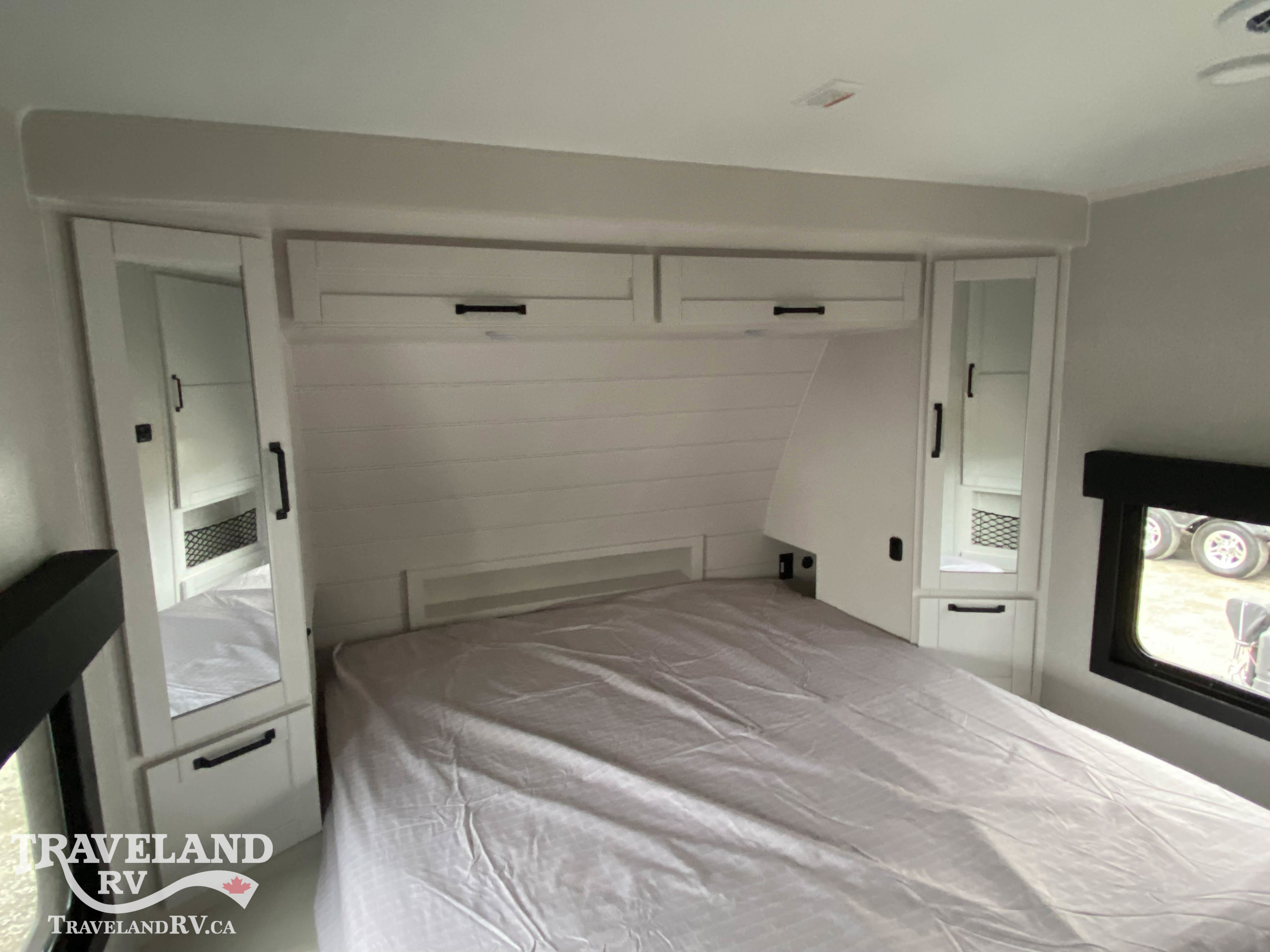 2026 Highland Ridge Roamer Light Duty 27RBOS - Image 12
