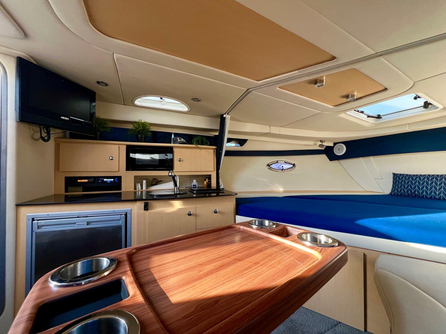 2012 Bayliner 335 - Image 36