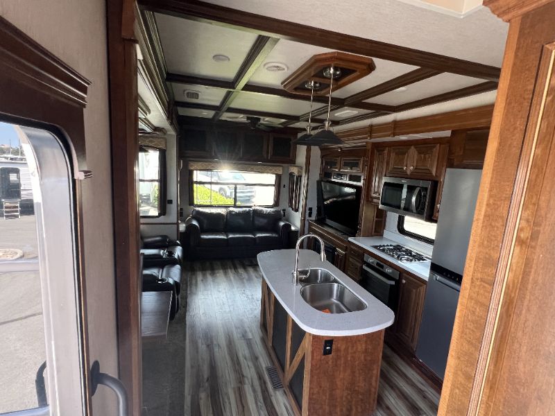 2019 Heartland Bighorn BH 3160 ELITE - Image 24