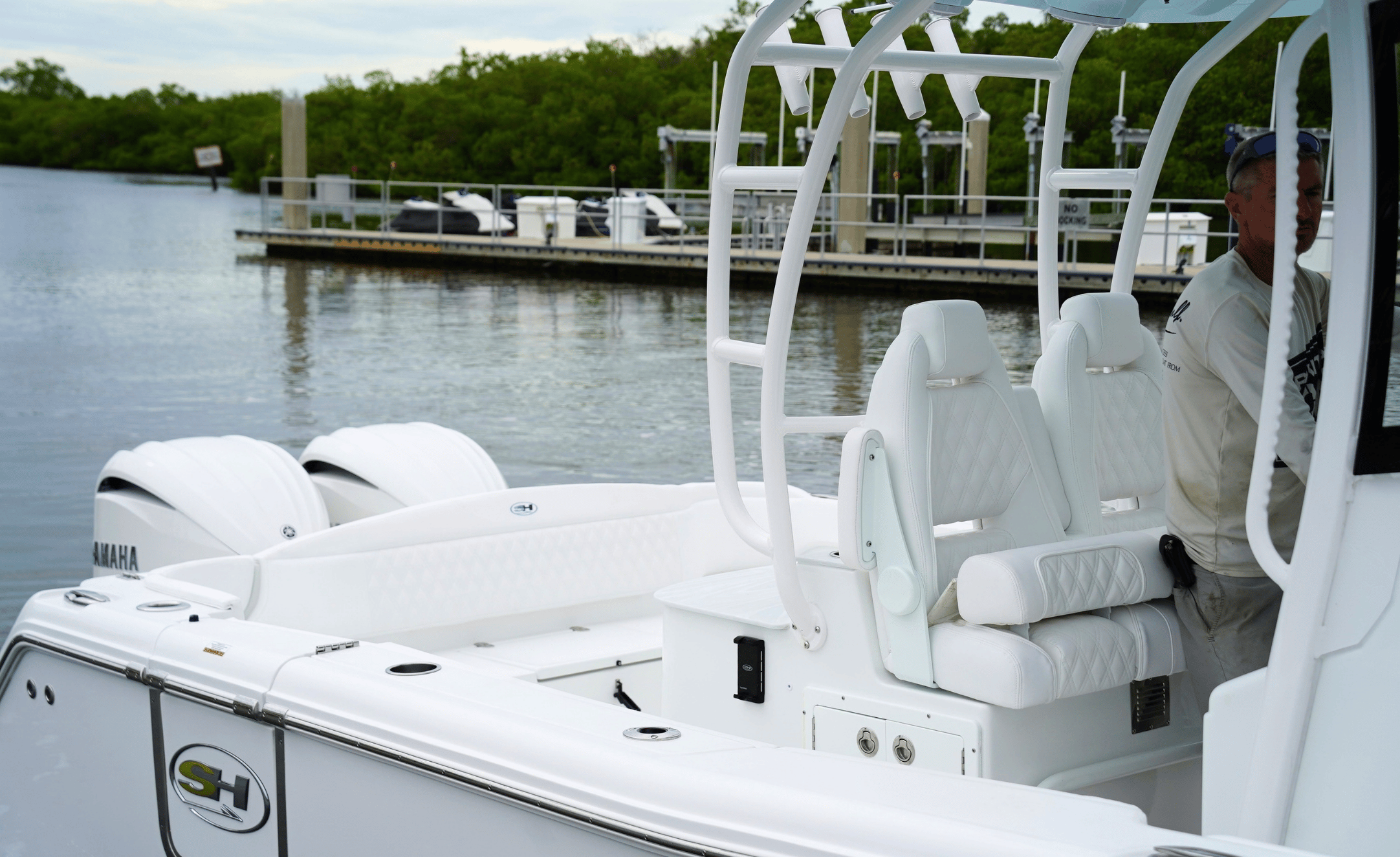 2027 SEA HUNT ULTRA 285SE - Image 16