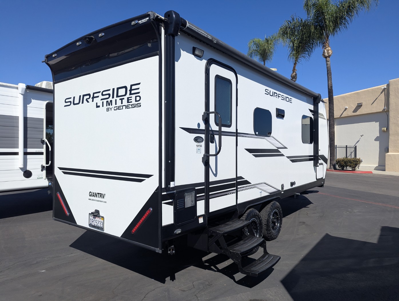 2024 Genesis Supreme Surfside Limited 19FSS - Image 6