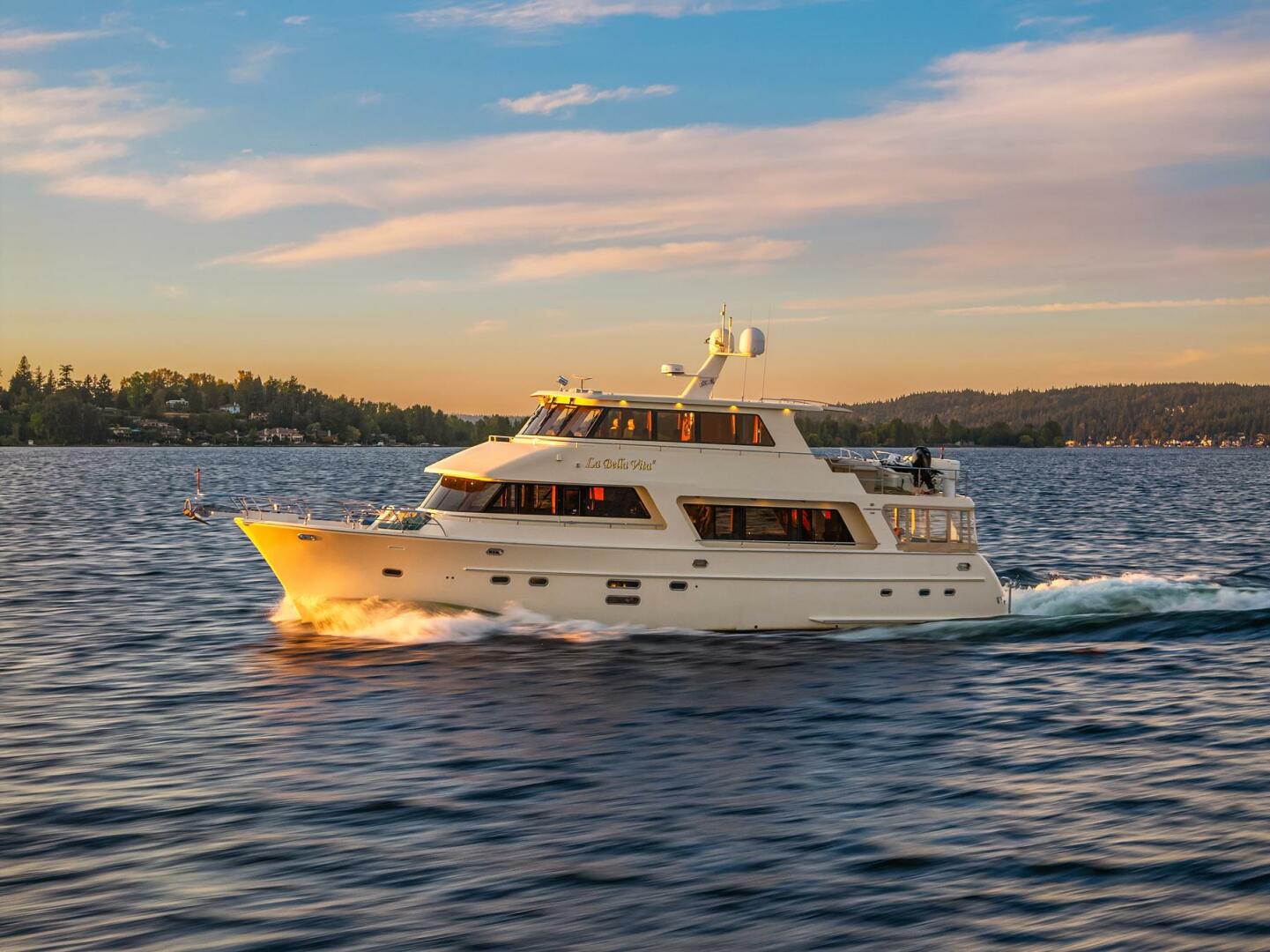 2014 Hampton 720 Skylounge LRC - Image 123