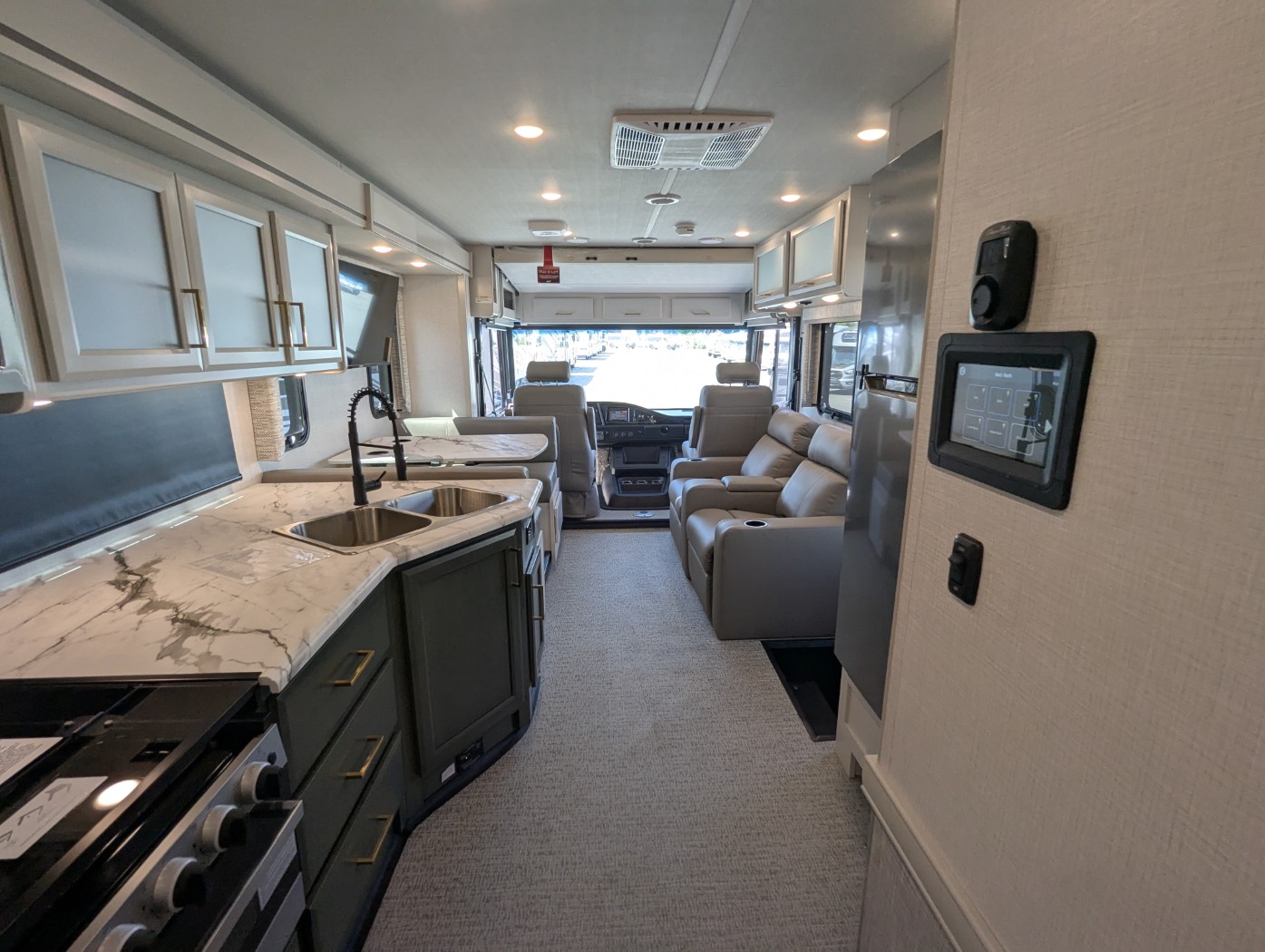 2026 Holiday Rambler Admiral 34J - Image 43