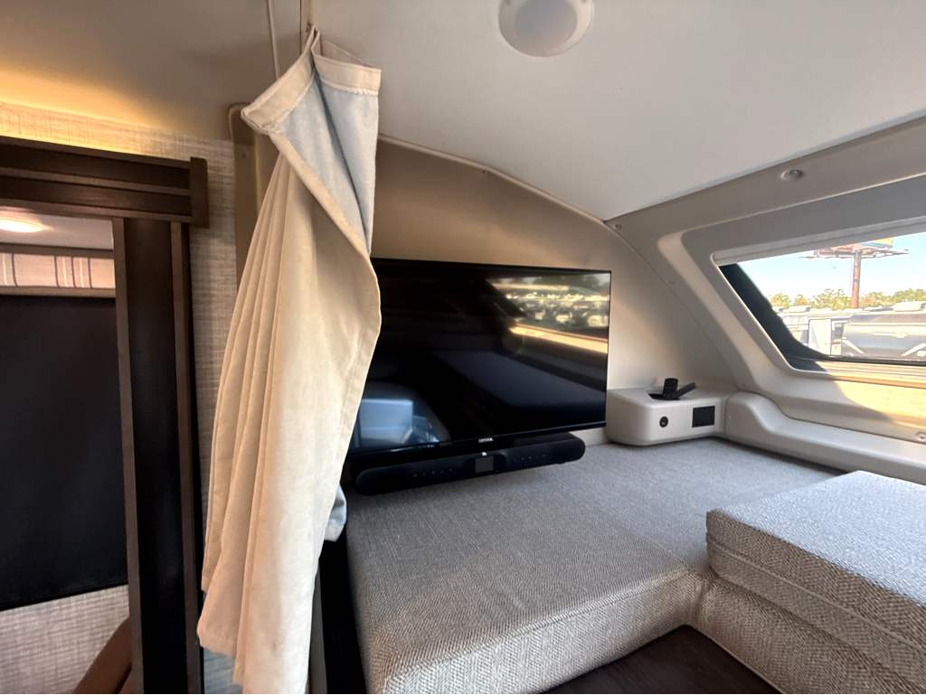 2025 ENTEGRA COACH ESTEEM 31F - Image 31