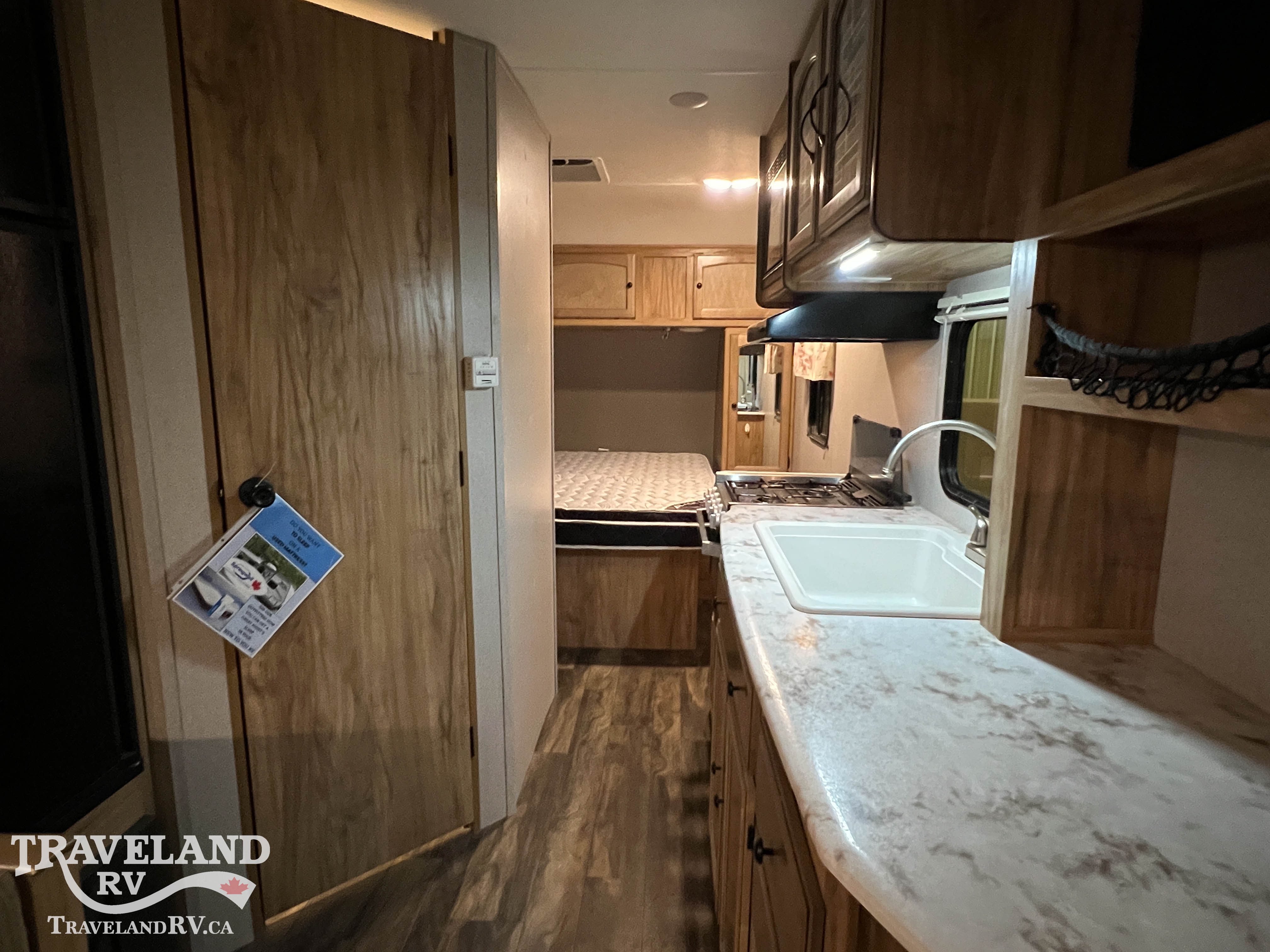 2019 Coachmen Freedom Express Ultra Lite 204RD - Image 4