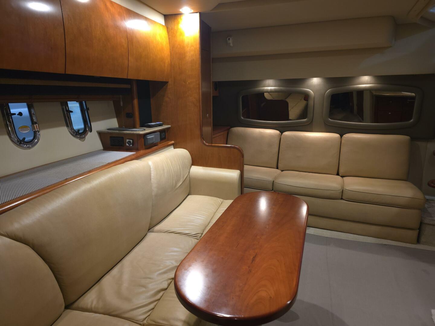 2008 Cruisers Yachts - Image 23