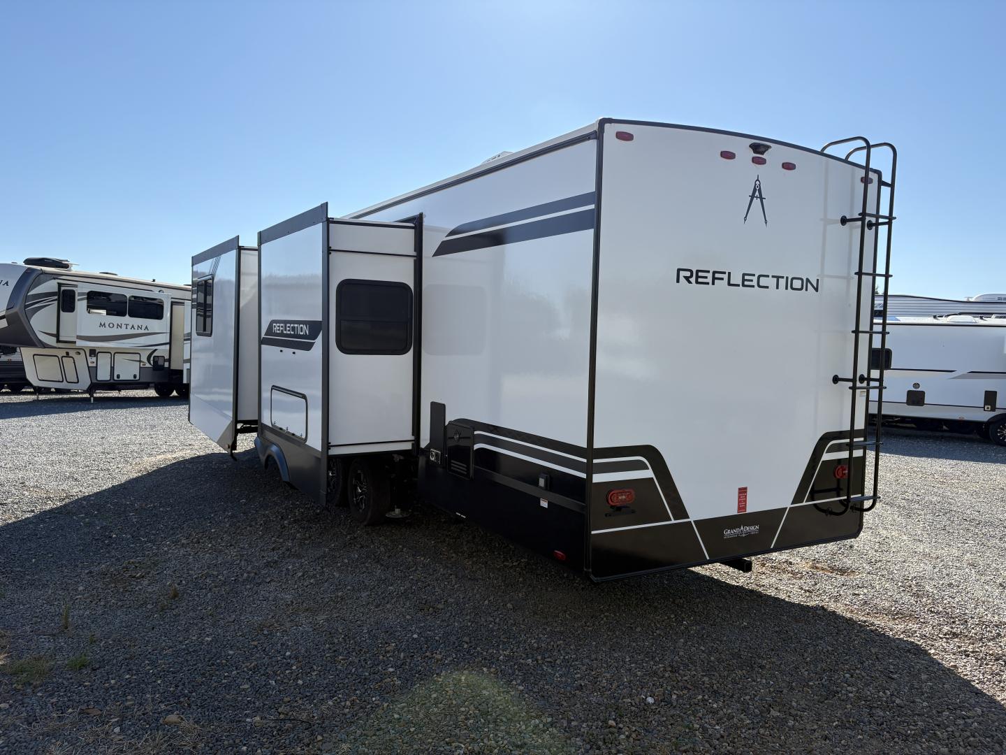 2026 Grand Design Reflection Travel Trailer 322FKTS - Image 6