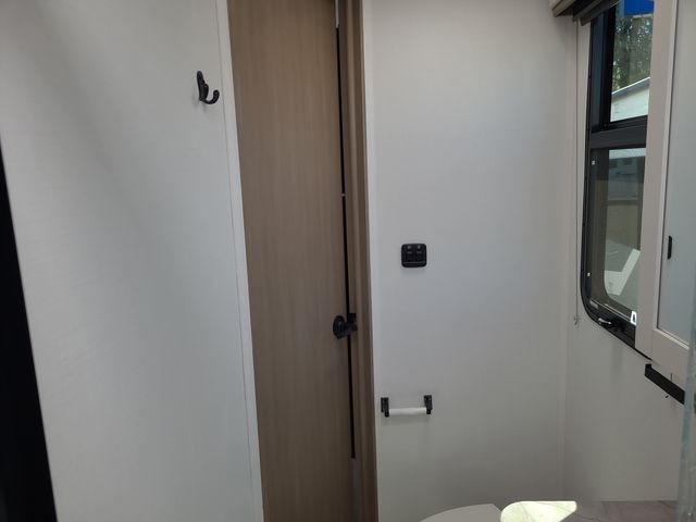 2027 Entegra Coach Odyssey 24B - Image 21