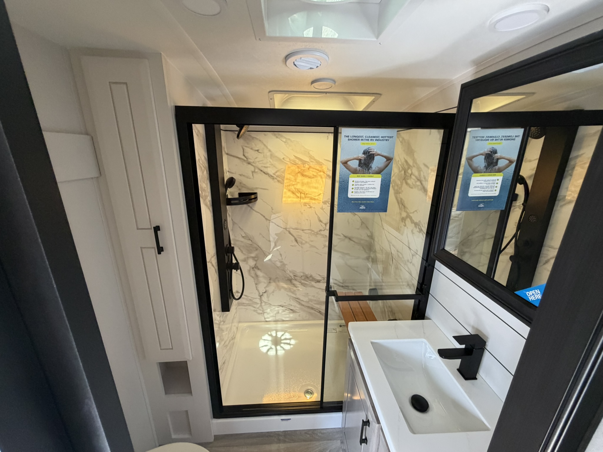 2027 JAYCO PINNACLE 32RLTS - Image 59