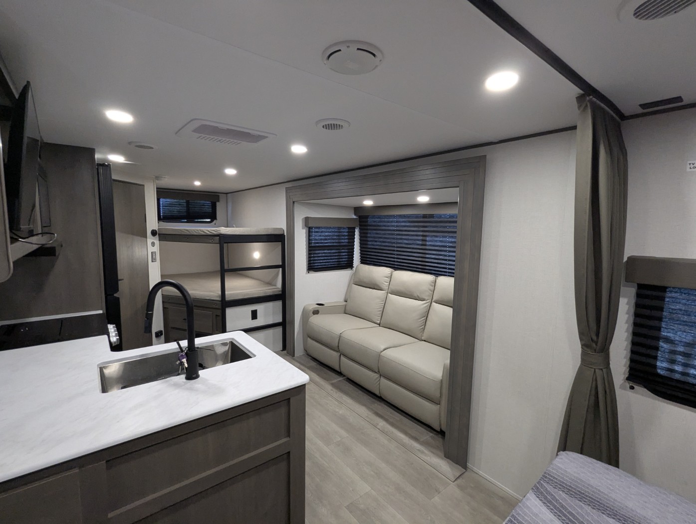 2026 Grand Design Transcend XPLOR 23BHX - Image 11