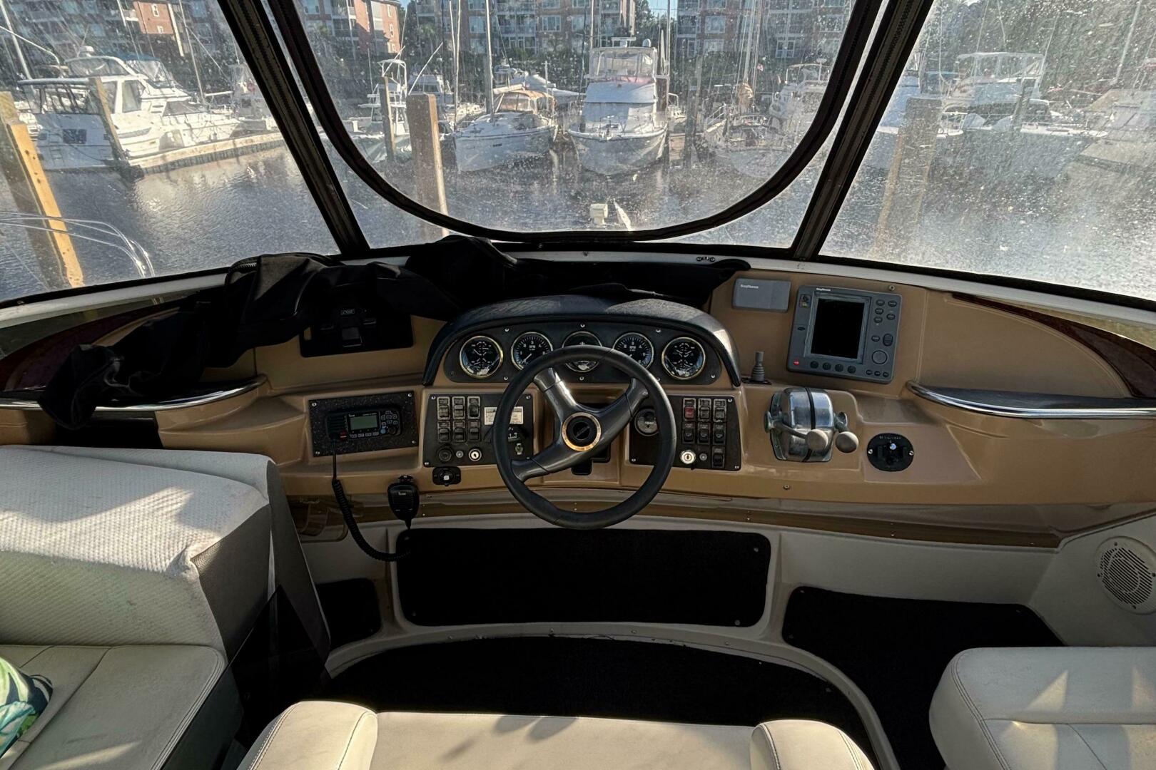 2001 Carver 396 Aft Cabin MY - Image 27