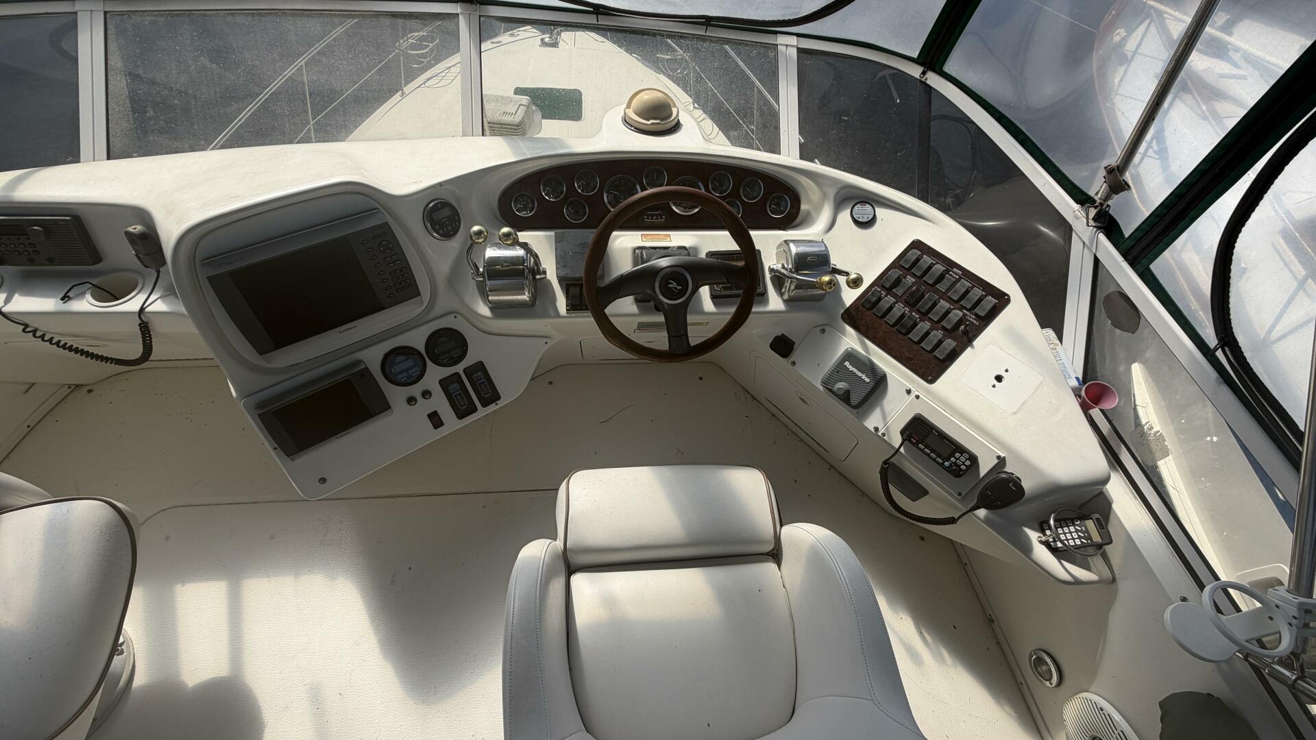 2000 Sea Ray 380 Aft Cabin - Image 16
