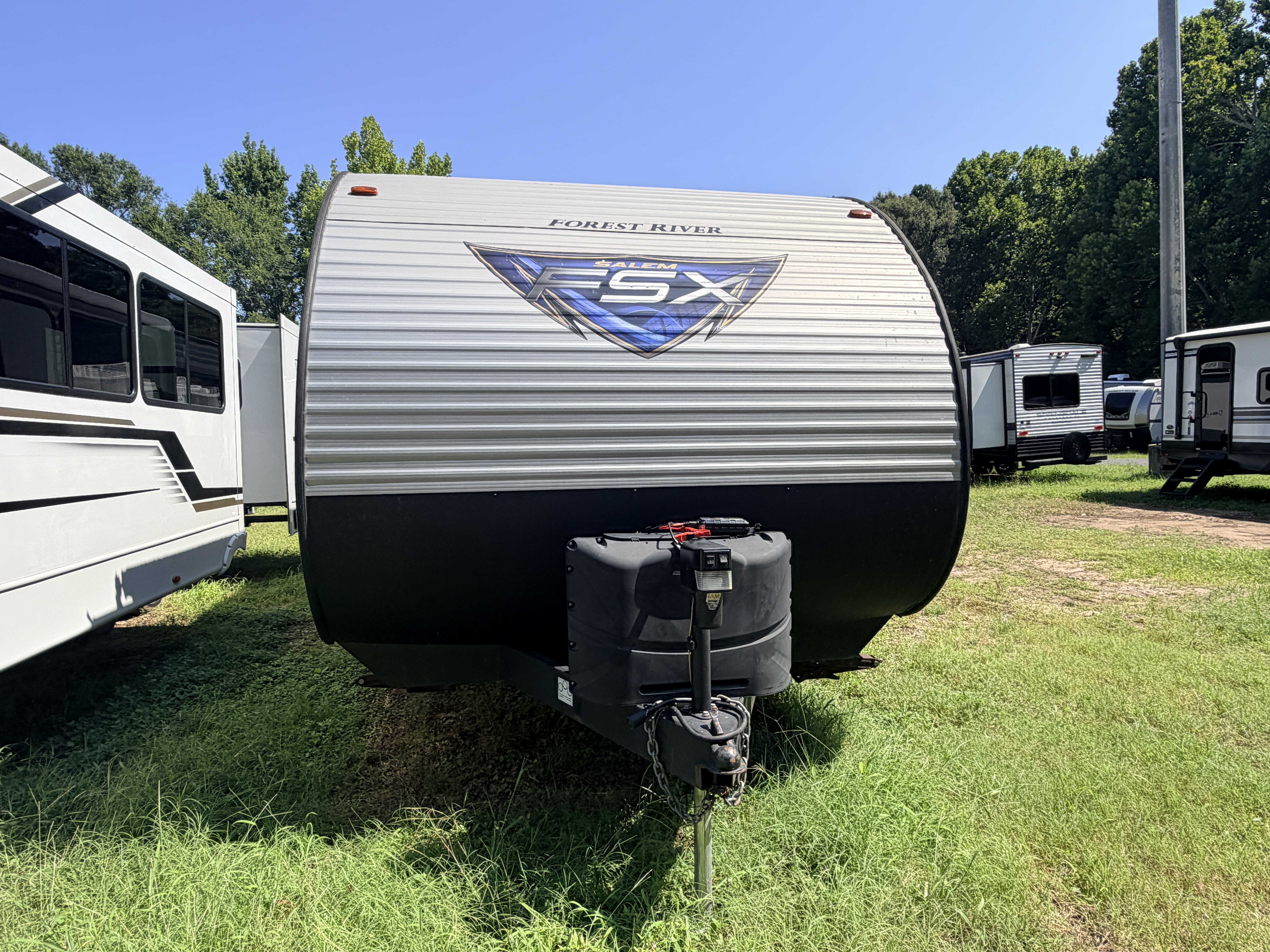 2019 Forest River Salem FSX 260RT - Image 2