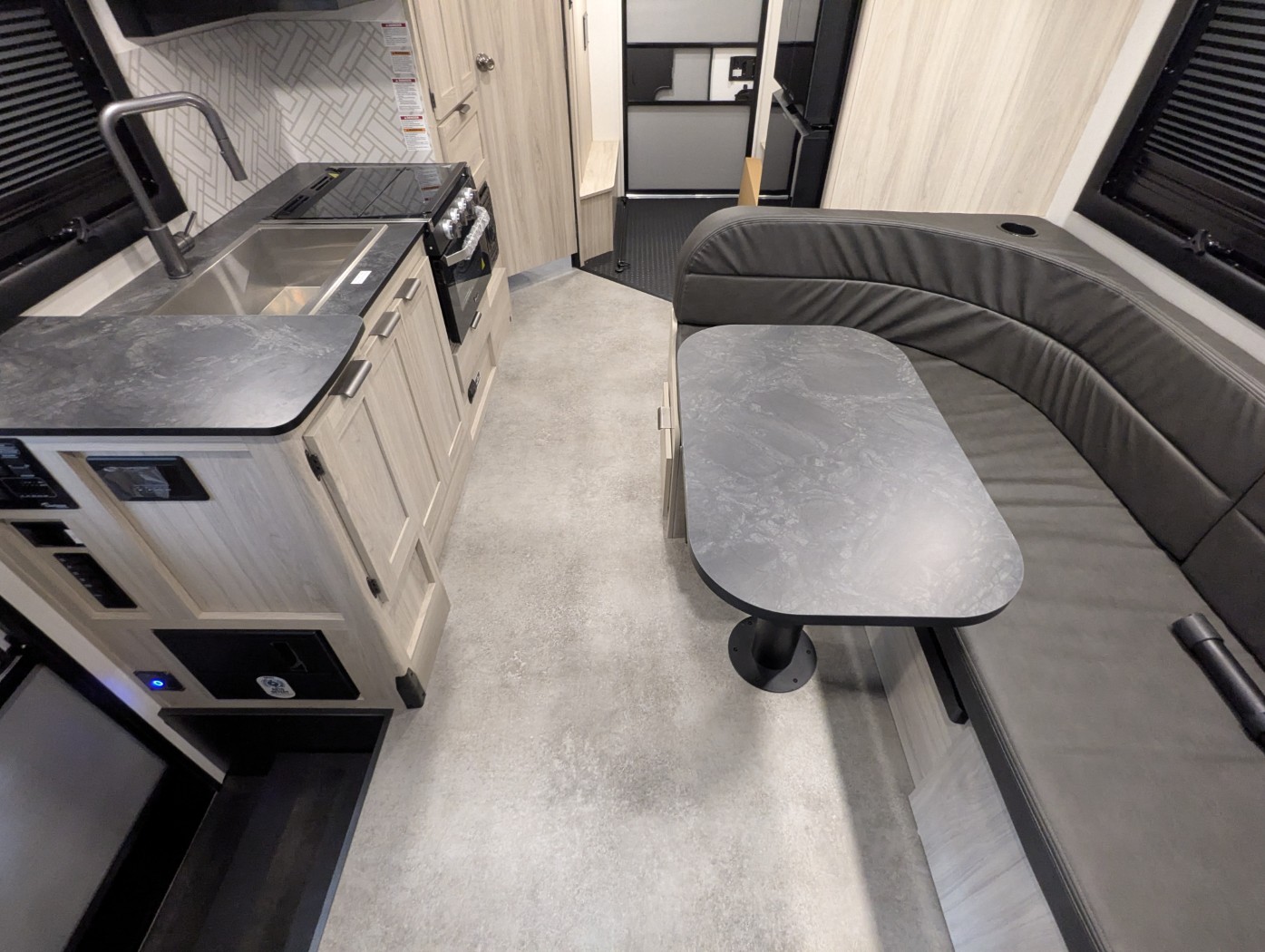 2027 Coachmen Cross Trail 22XG - Image 13