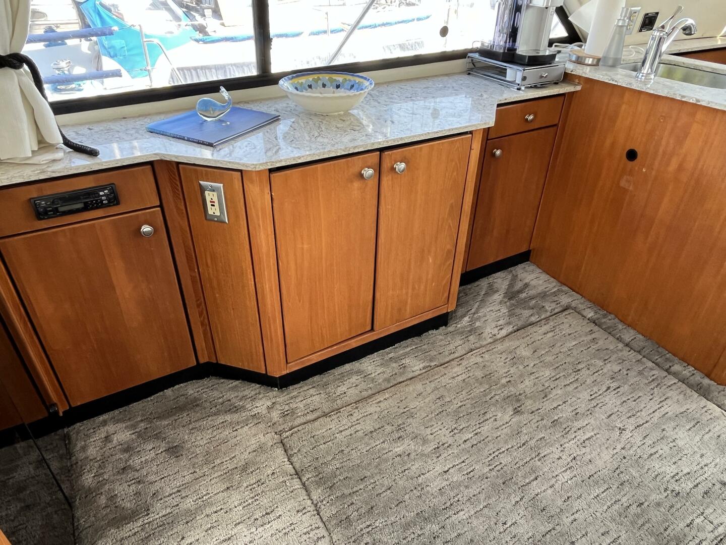 1996 Bayliner 3788 Command Bridge - Image 17