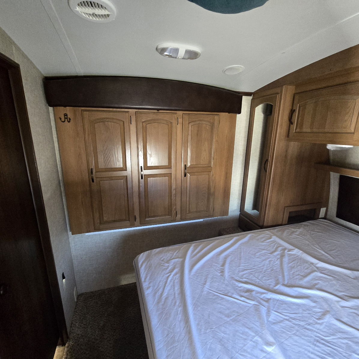 2014 Keystone Outback 316RL - Image 12