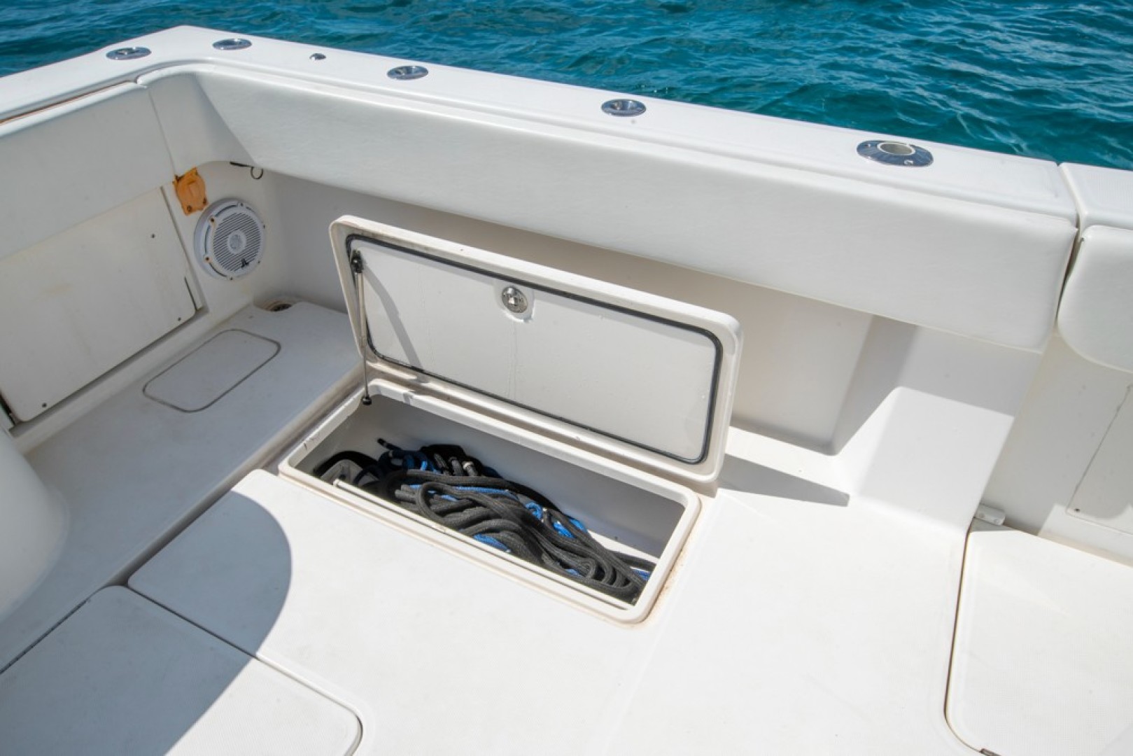 2011 Invincible 42CC - Image 17