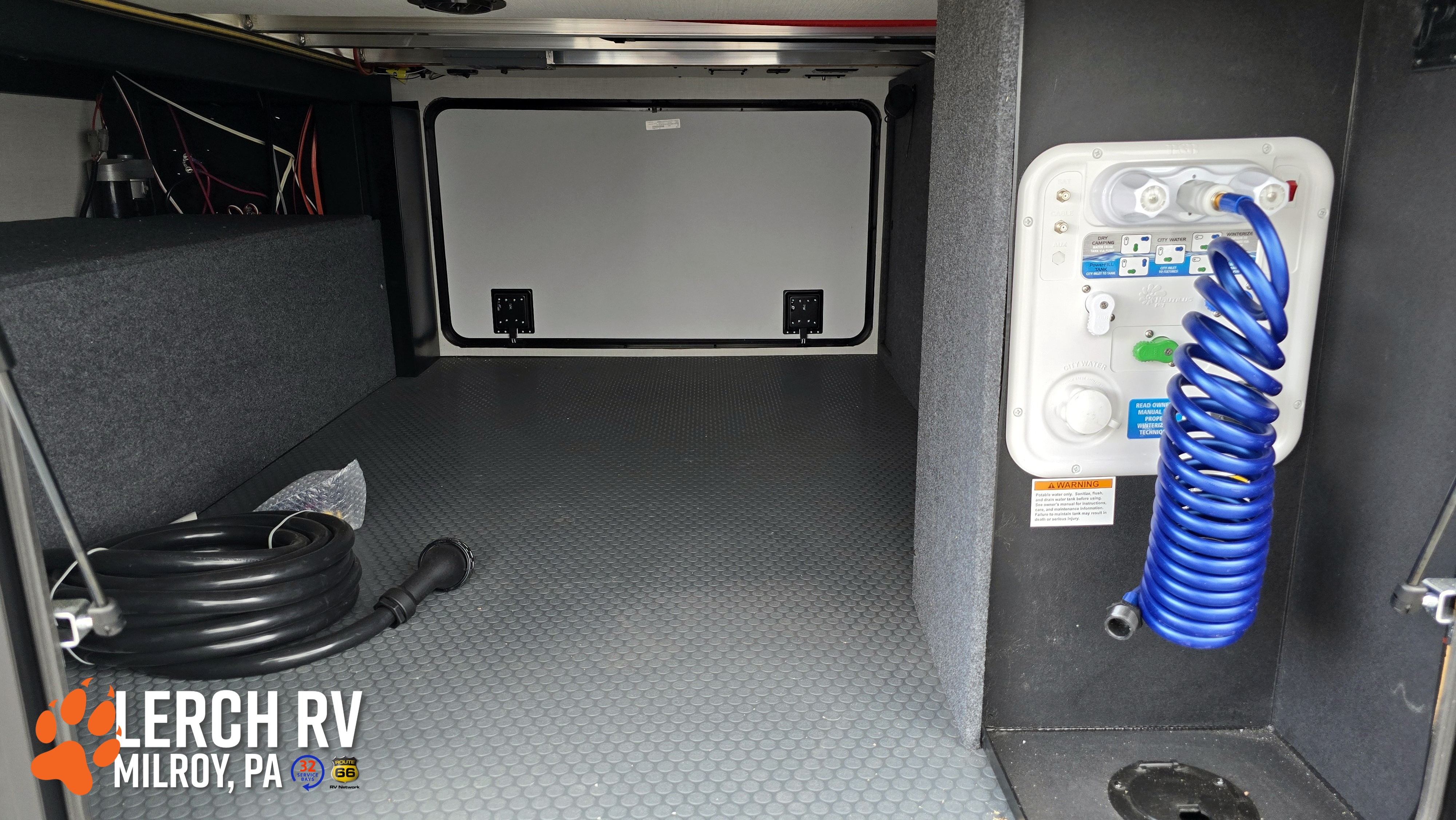 2027 KZ RV Durango D301RLT - Image 4