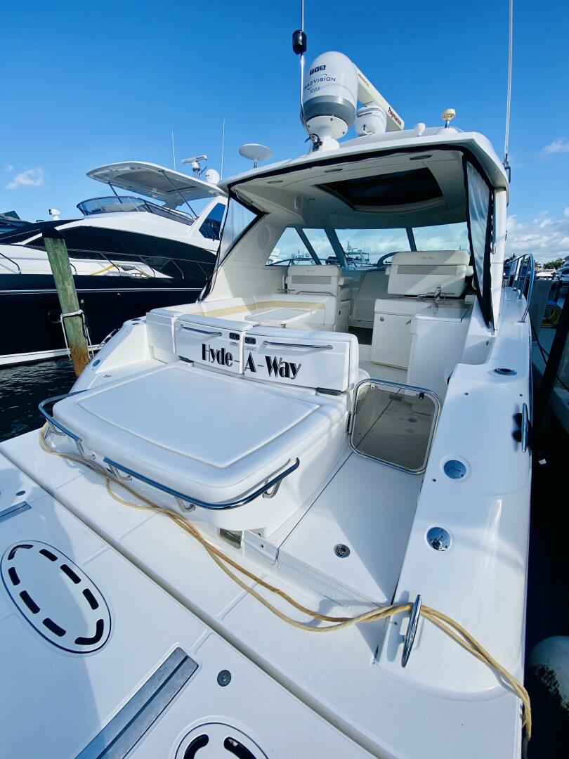 2010 Sea Ray 450 Sundancer - Image 7
