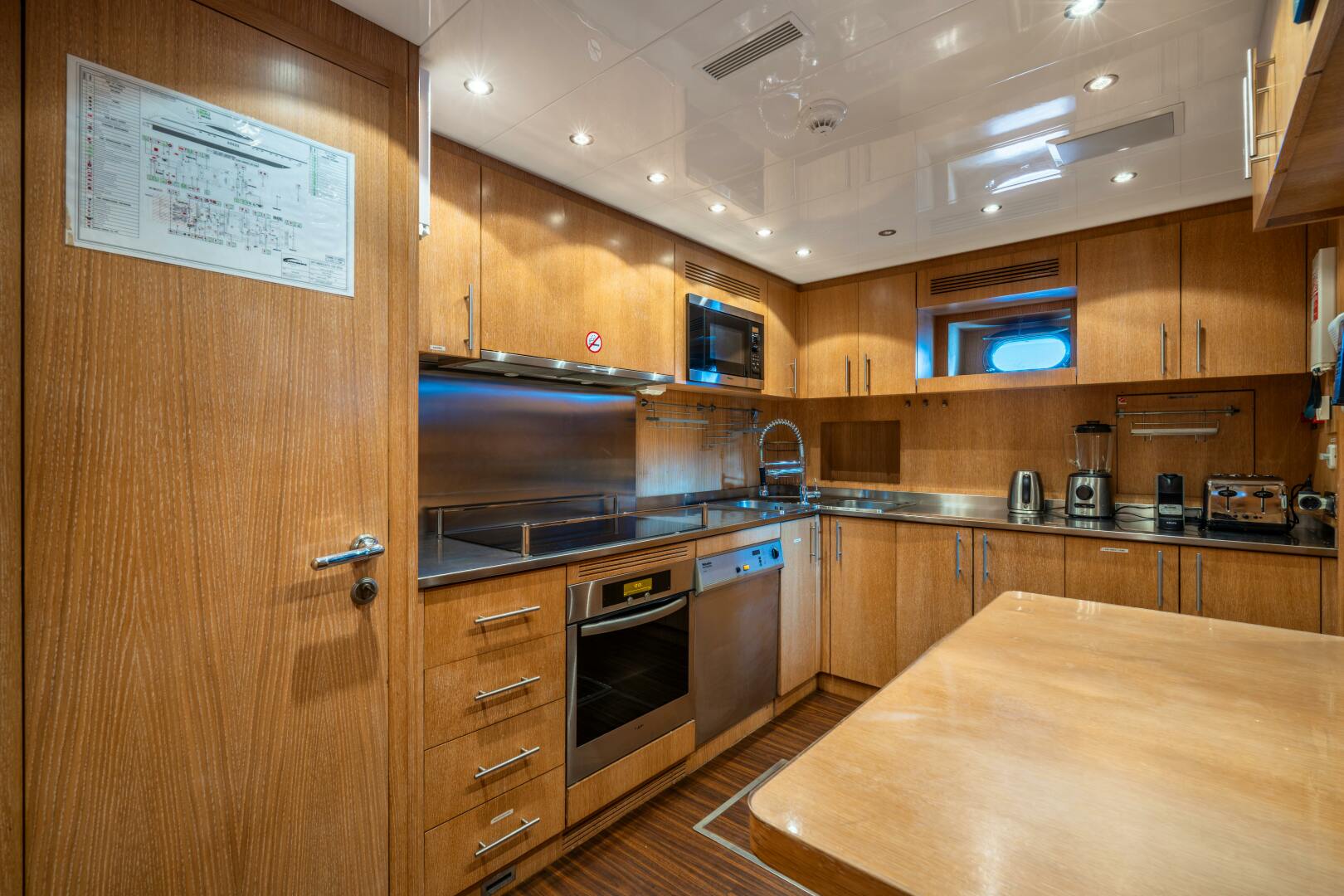 2008 Overmarine Mangusta 108 - Image 32