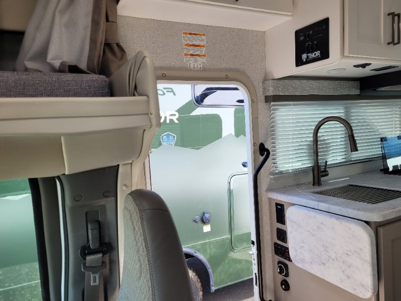2026 Thor Motor Coach Four Winds Espec 19Z - Image 5