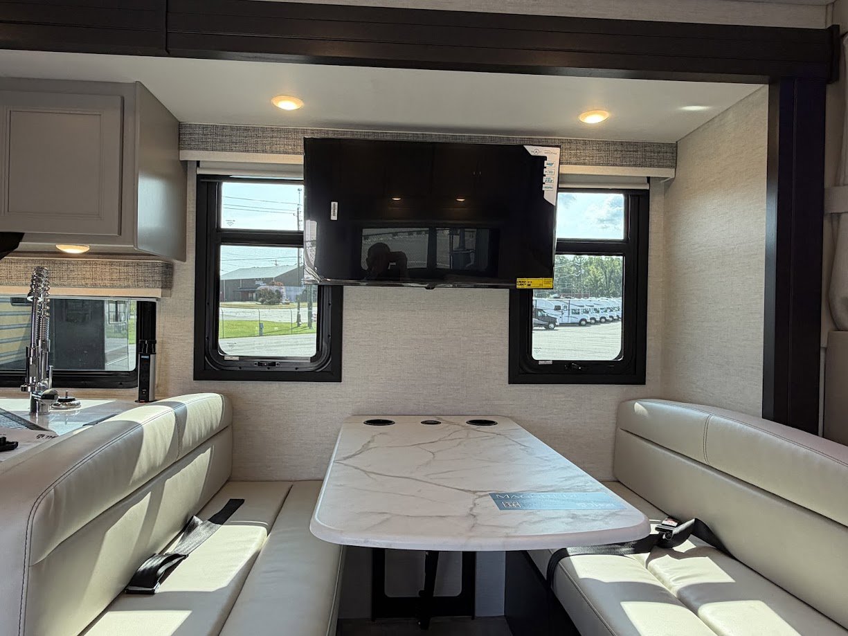 2026 THOR MOTOR COACH MAGNITUDE GRAND X32 - Image 25