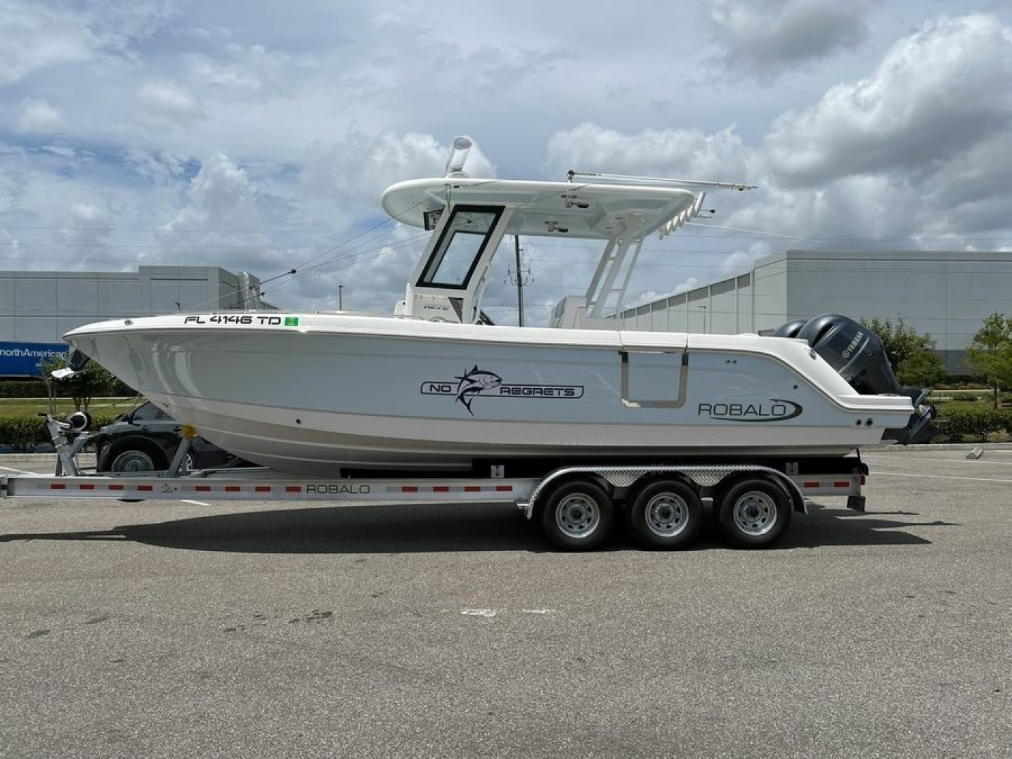 2022 Robalo R272 - Image 4