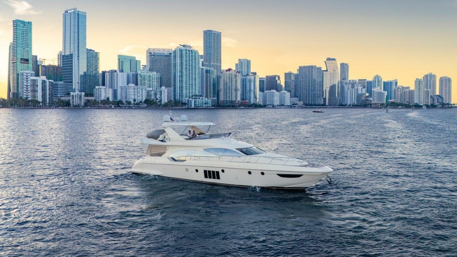 2012 Azimut Evolution - Image 5