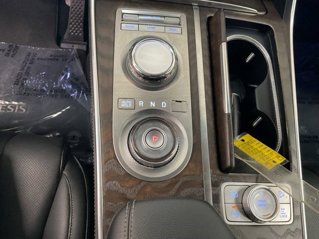 2024 Genesis GV80 Utility 4D Advanced AWD I4 - Image 25