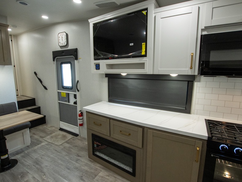 2026 Jayco Eagle HT 27MLC - Image 13