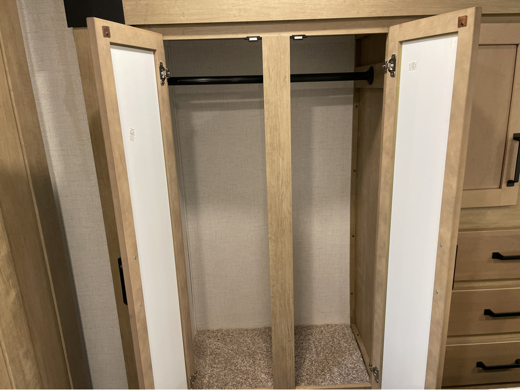 2023 Keystone Raptor 362 - Image 27
