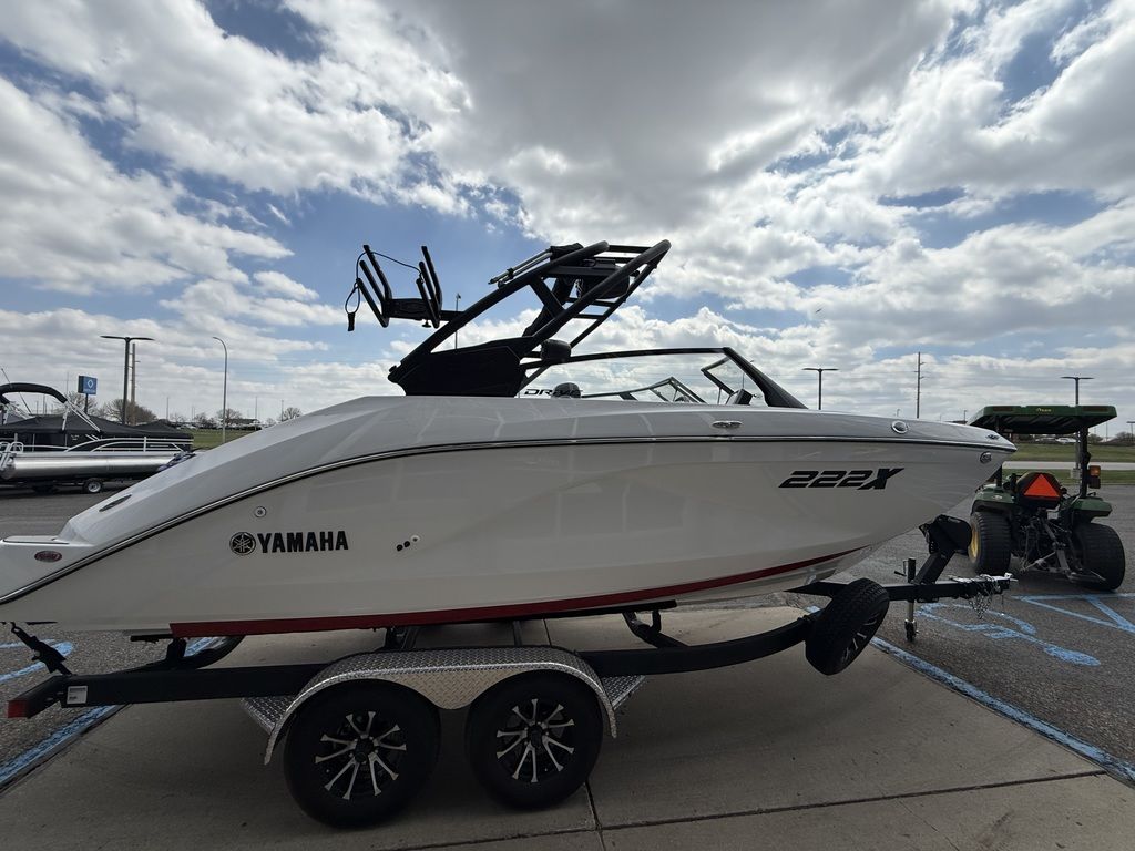 2026 Yamaha Boats 222XD - Image 8