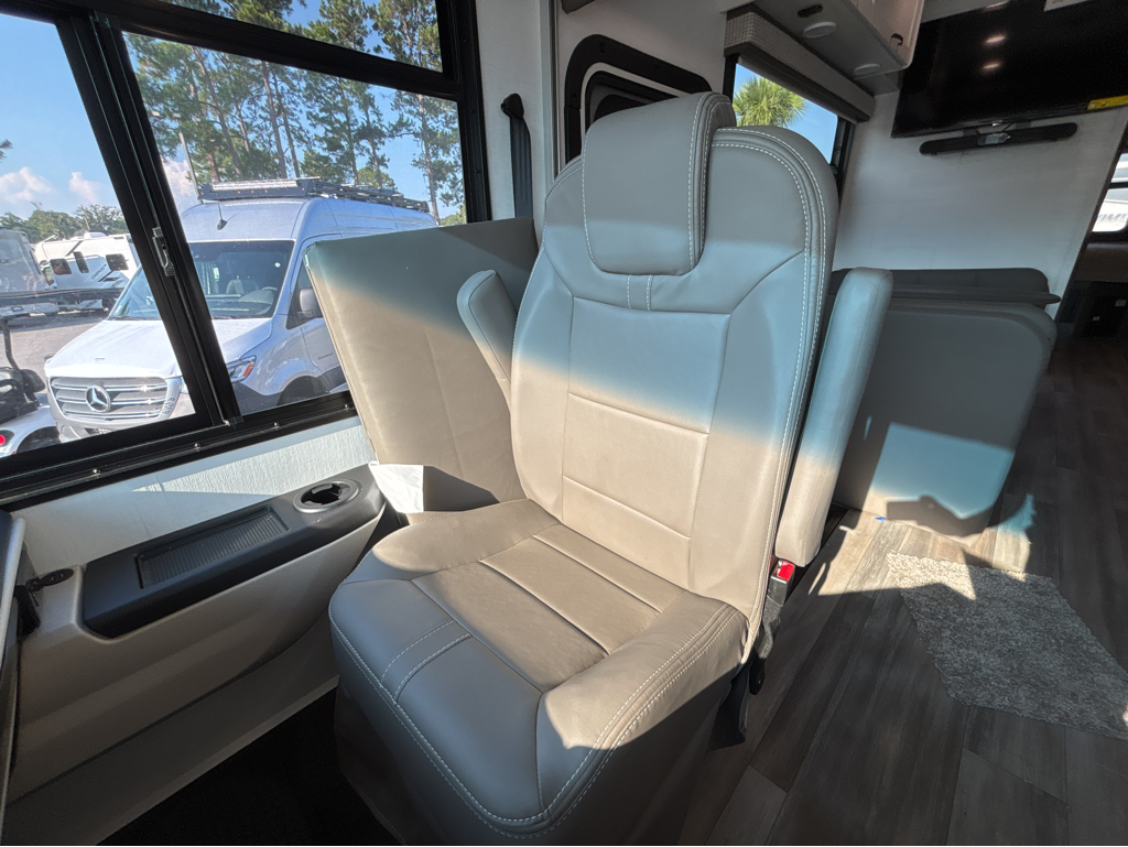 2026 ENTEGRA COACH VISION 29S - Image 31
