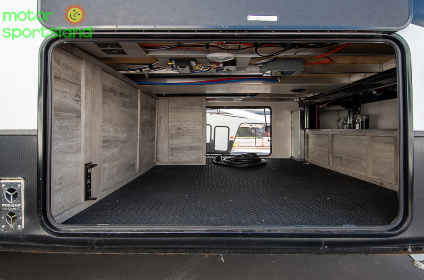 2022 KZ RV Durango D333RLT - Image 7