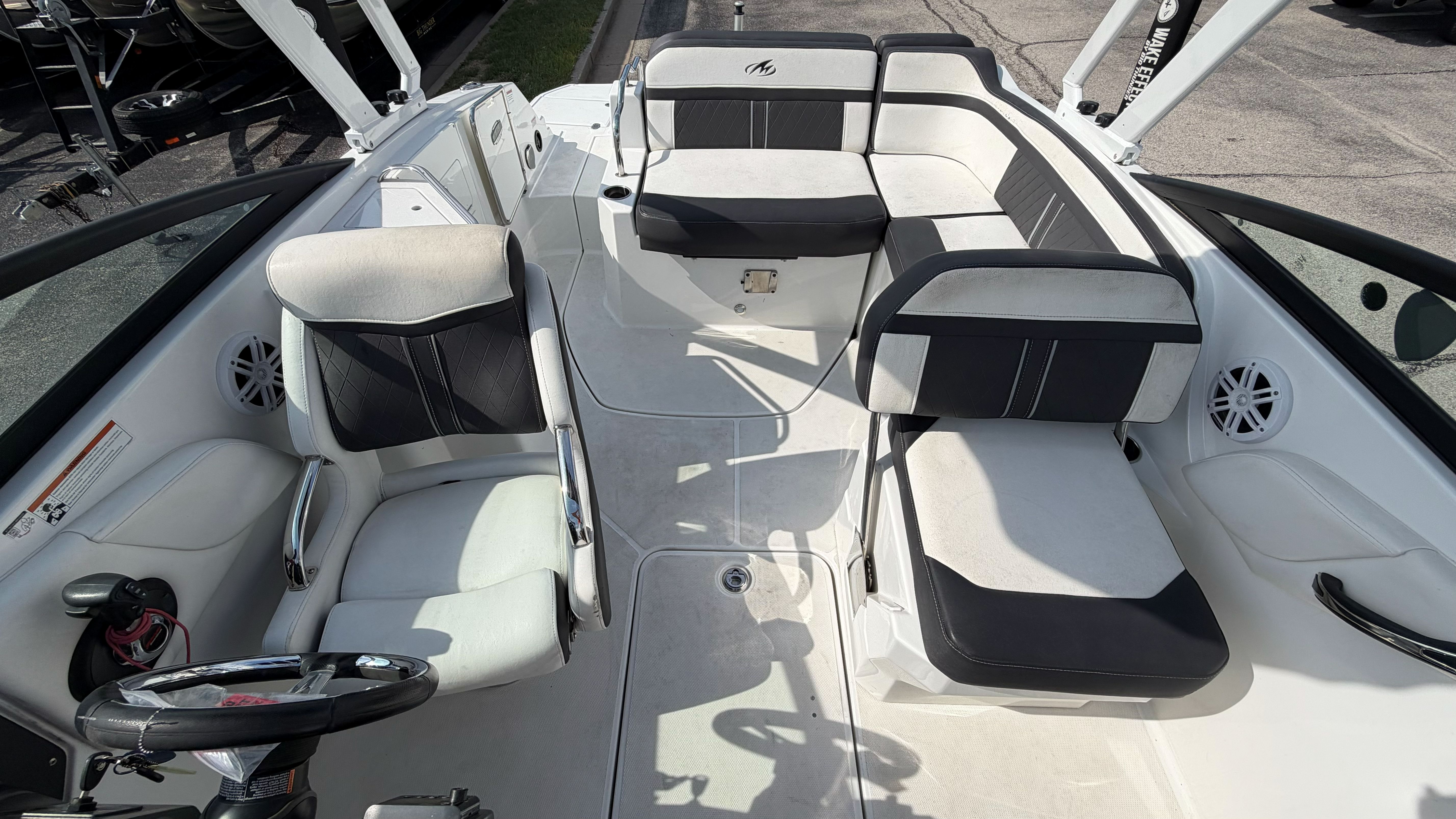 2022 Monterey M4 - Image 11