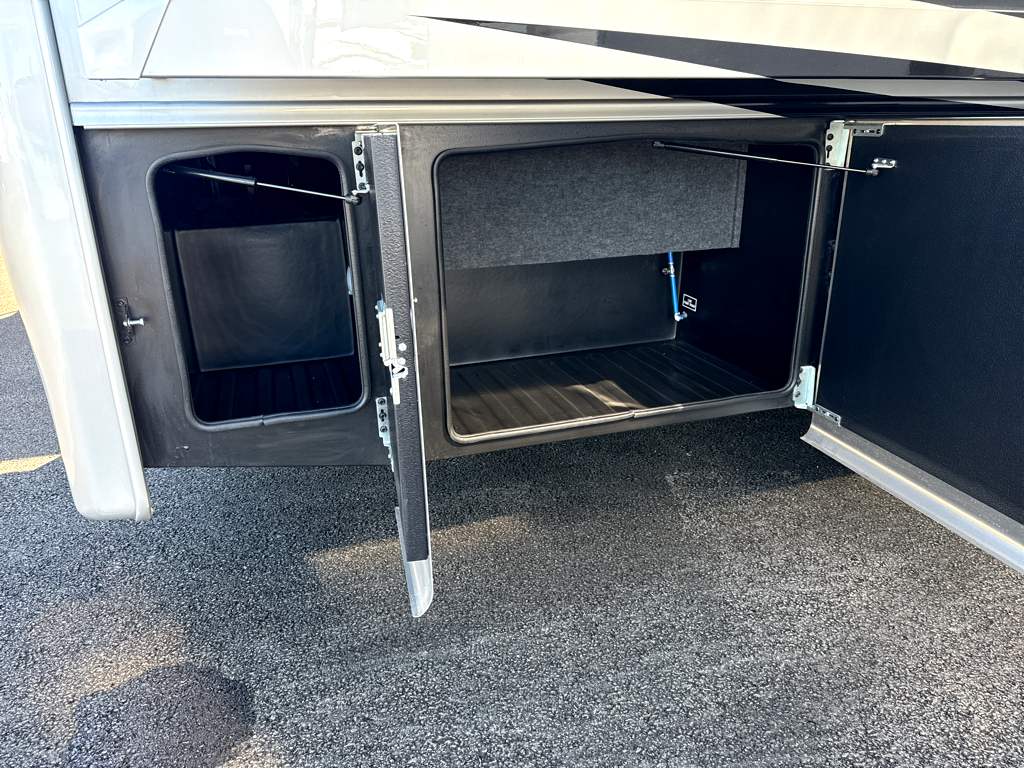 2026 JAYCO SENECA 37M - Image 9